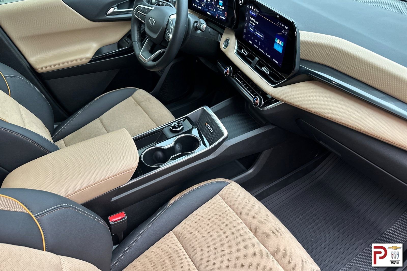 Used 2025 Chevrolet Equinox ACTIV w/ Convenience Package III image 19