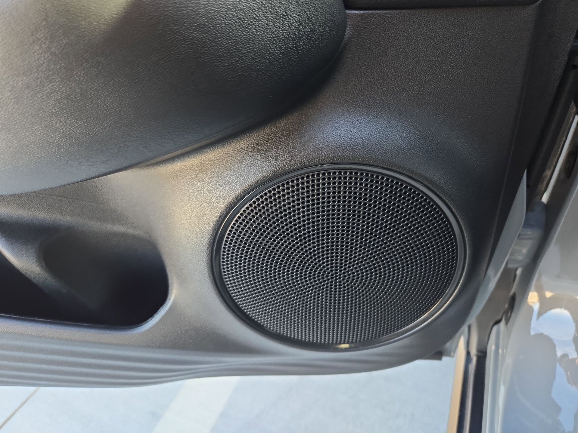 Used 2025 Honda HR-V Sport image 14