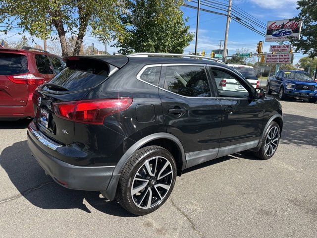Used 2018 Nissan Rogue Sport SL w/ SL Premium Package image 6