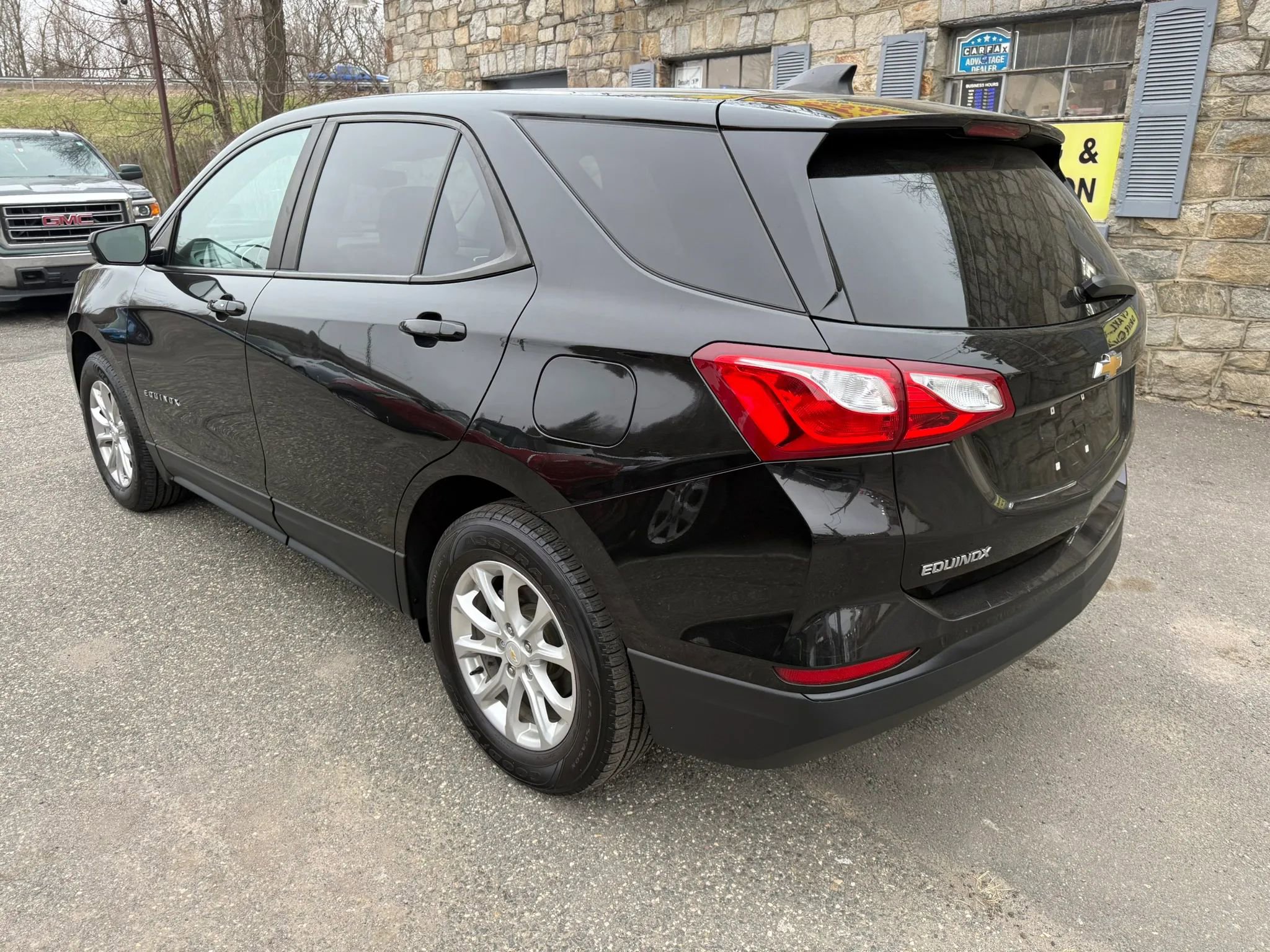 Used 2021 Chevrolet Equinox LS w/ LS Convenience Package AWD/4WD image 4