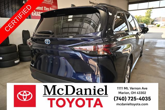 Certified 2025 Toyota Sienna LE AWD/4WD image 6