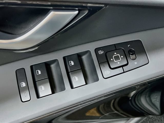 New 2026 Kia Niro Wind FWD image 18