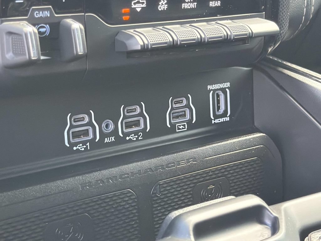 Used 2025 RAM 1500 Limited w/ Bed Utility Group AWD/4WD image 5