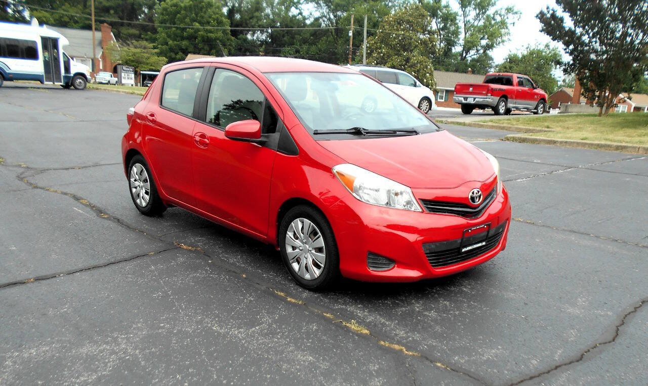 Used 2014 Toyota Yaris L FWD image 3