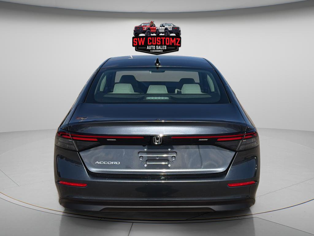 Used 2025 Honda Accord SE image 6