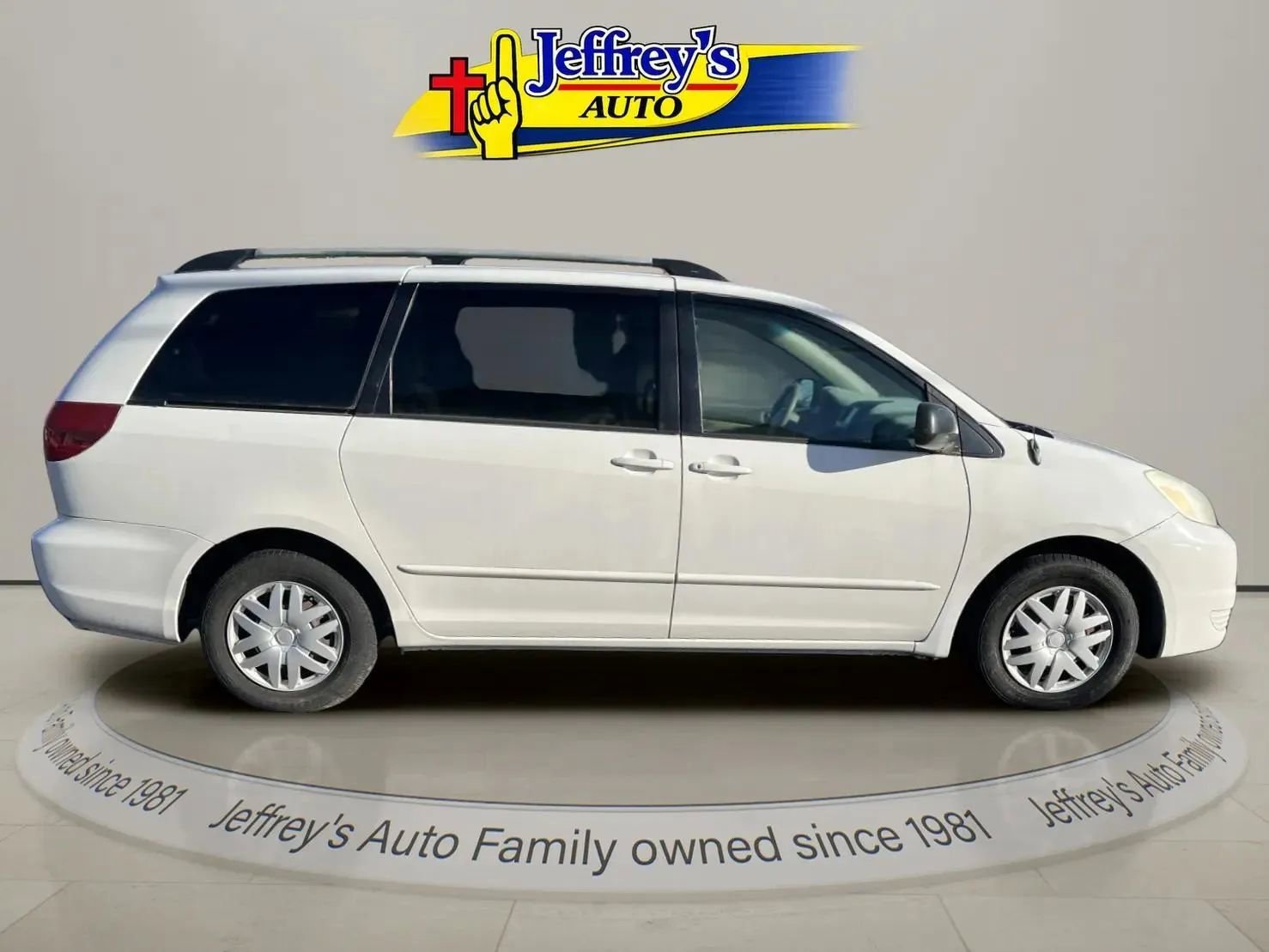 Used 2005 Toyota Sienna CE image 7