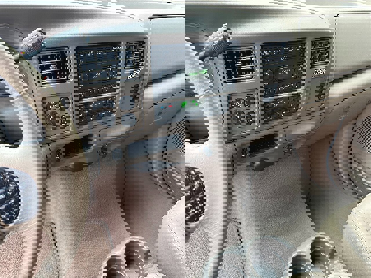 Used 2003 Ford Excursion Limited image 18