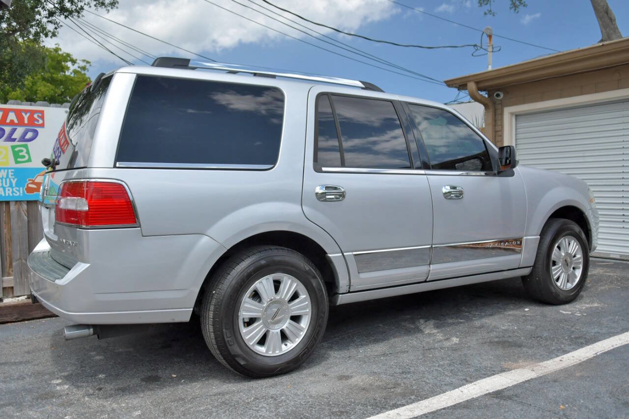 Used 2014 Lincoln Navigator Base 4x2 4dr SUV image 34