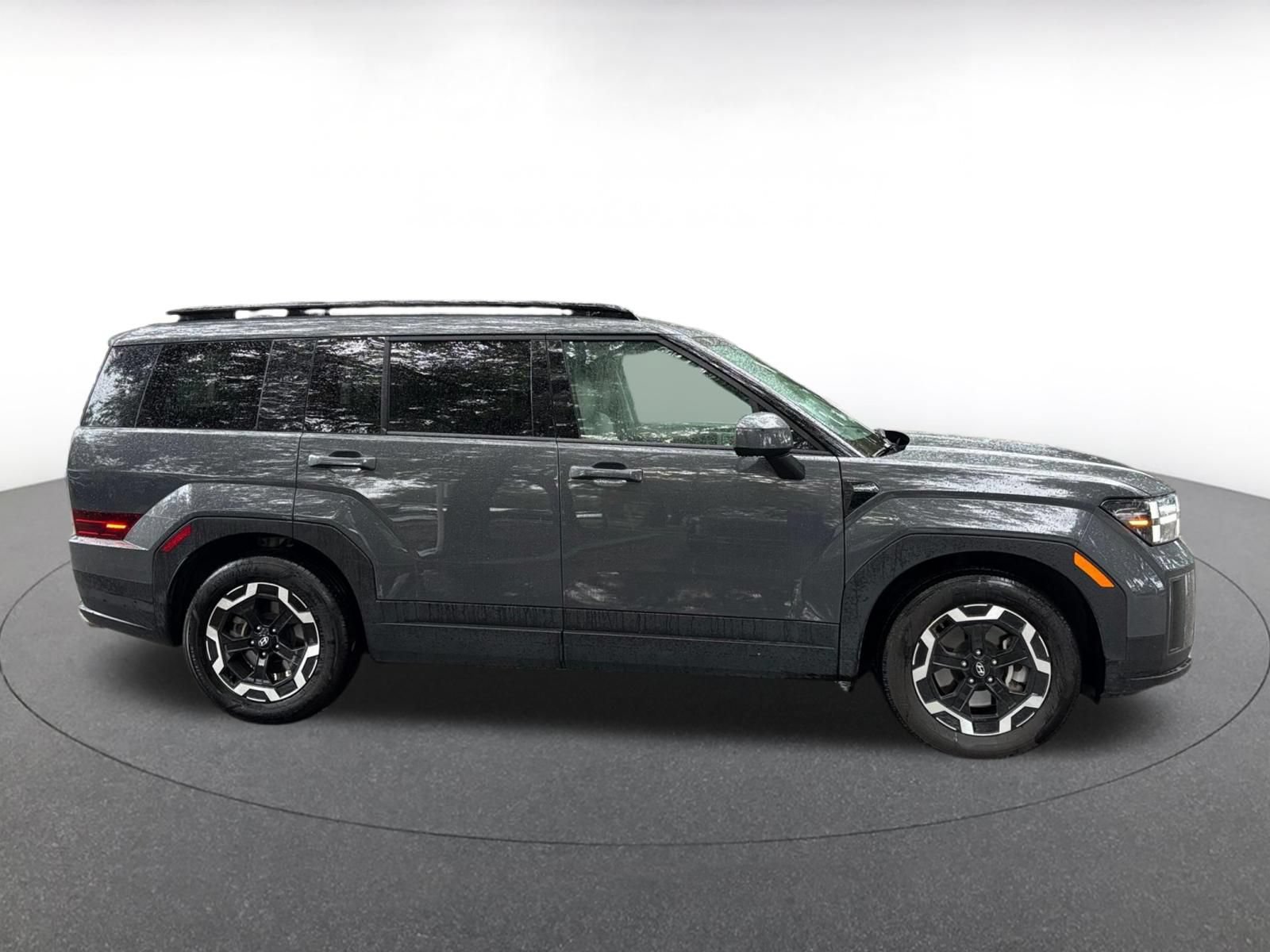 Used 2025 Hyundai Santa Fe SEL FWD image 18