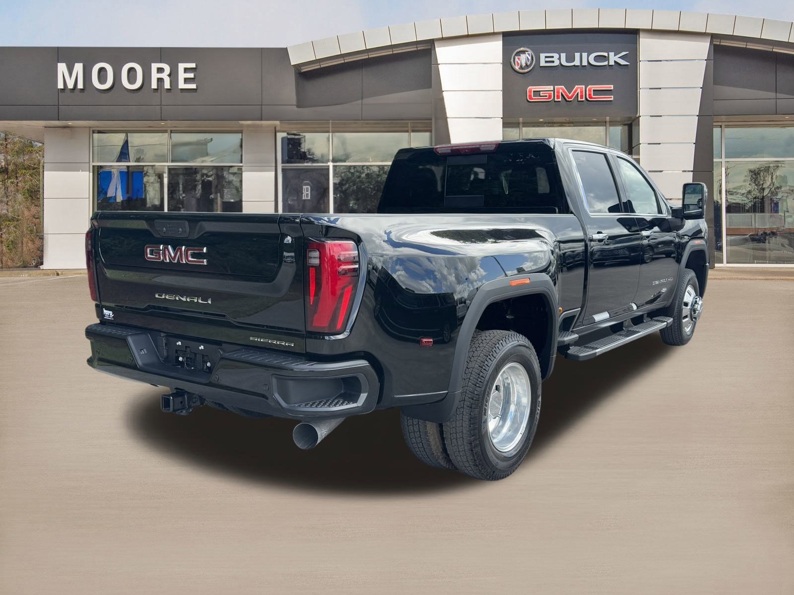 New 2026 GMC Sierra 3500 Denali w/ Denali Reserve Package image 4