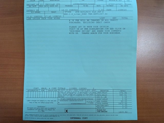 Certified 2023 Cadillac XT5 Premium Luxury w/ LPO, Floor Liner Package image 3