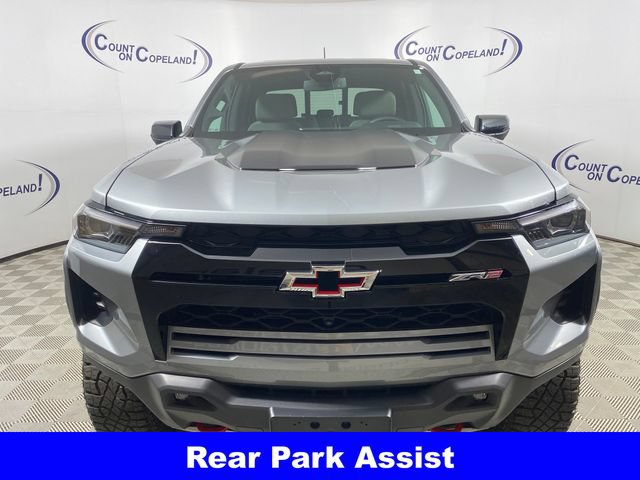 Certified 2024 Chevrolet Colorado ZR2 w/ Technology Package AWD/4WD image 11