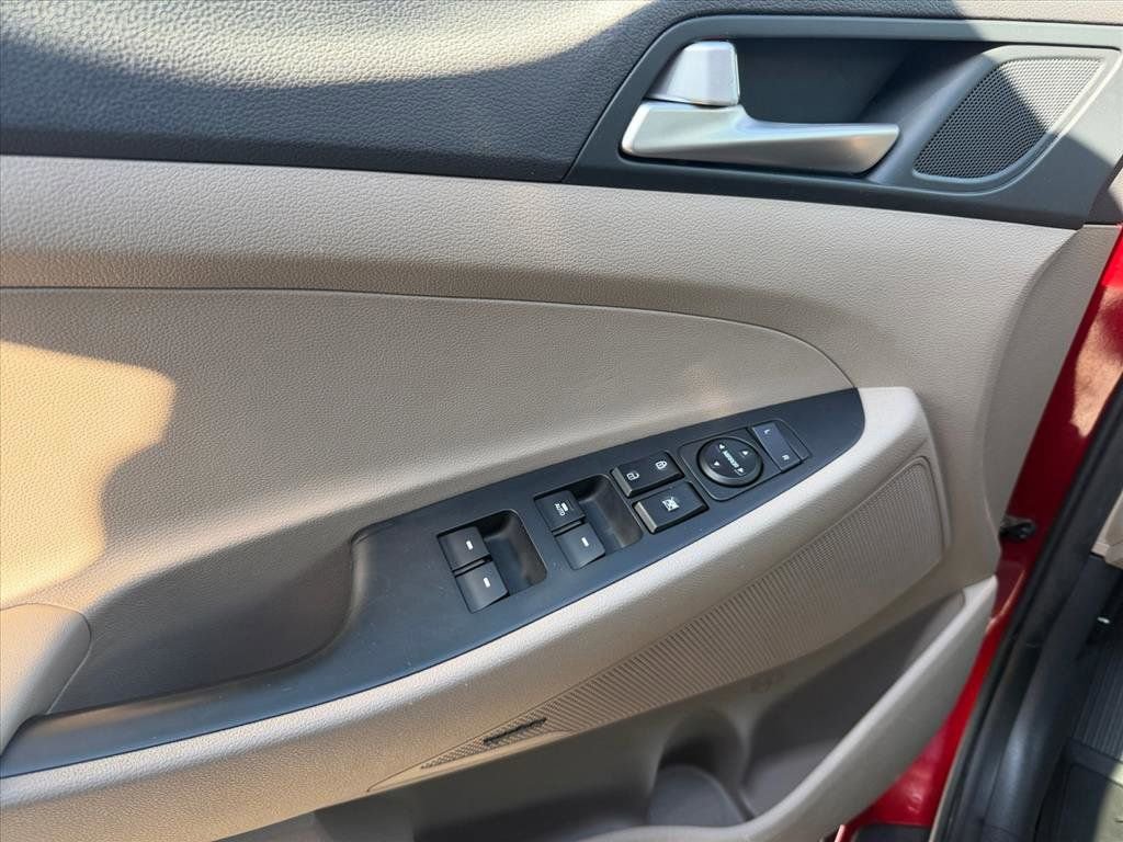 Used 2021 Hyundai Tucson Sport image 12