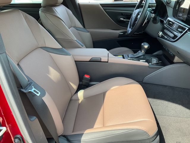 Used 2025 Lexus ES 350 w/ Premium Package FWD image 21
