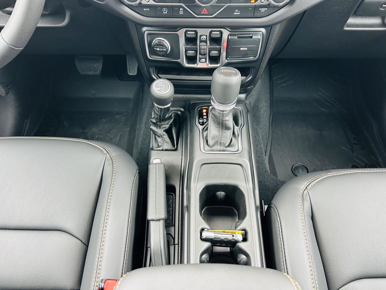 New 2026 Jeep Gladiator Sport AWD/4WD image 21