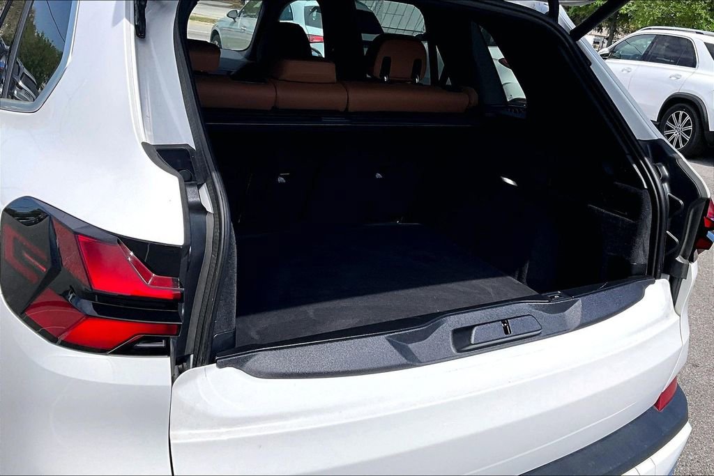 Used 2026 BMW X5 sDrive40i image 37