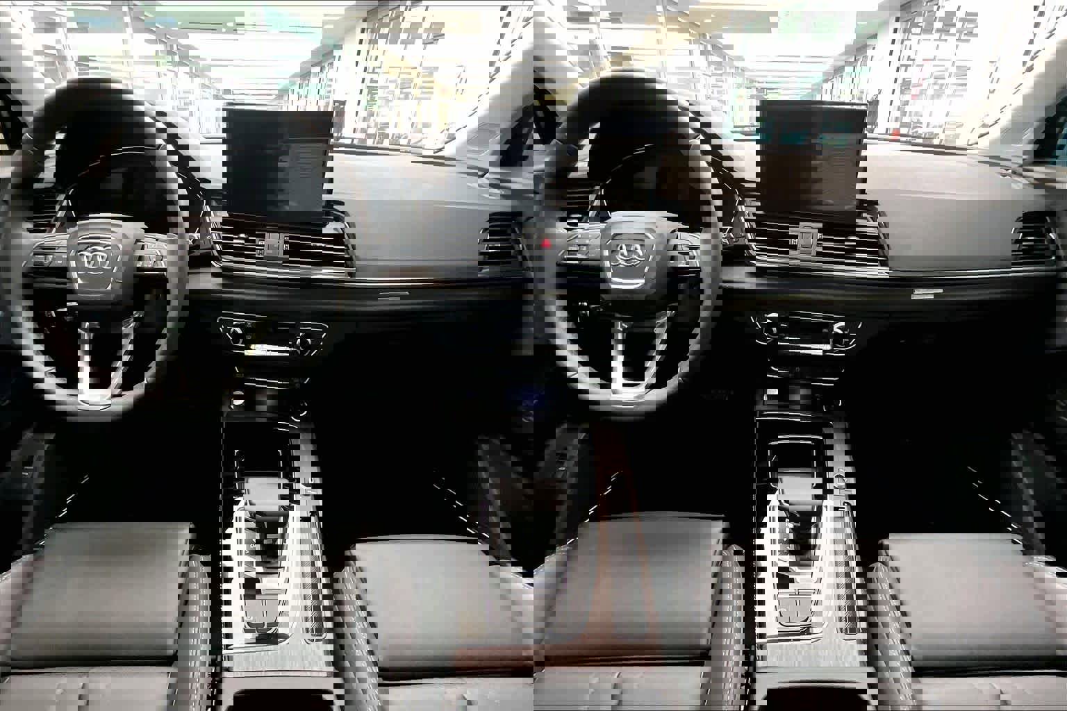 Certified 2025 Audi Q5 2.0T Premium Plus w/ Premium Plus Package image 15