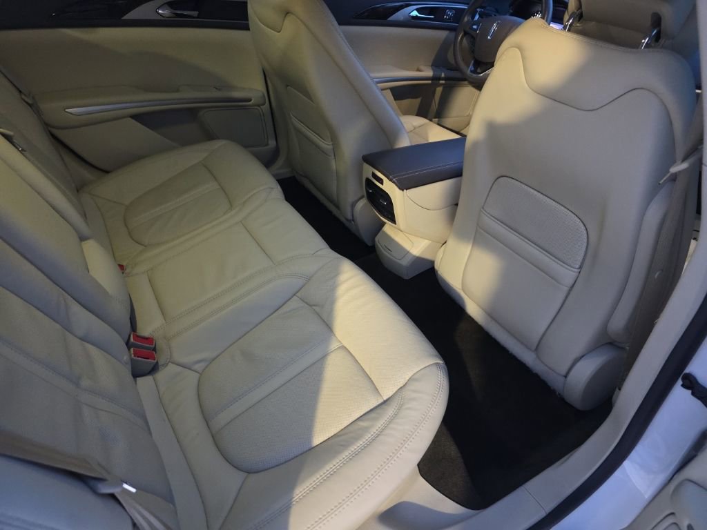 Used 2013 Lincoln MKZ AWD image 17