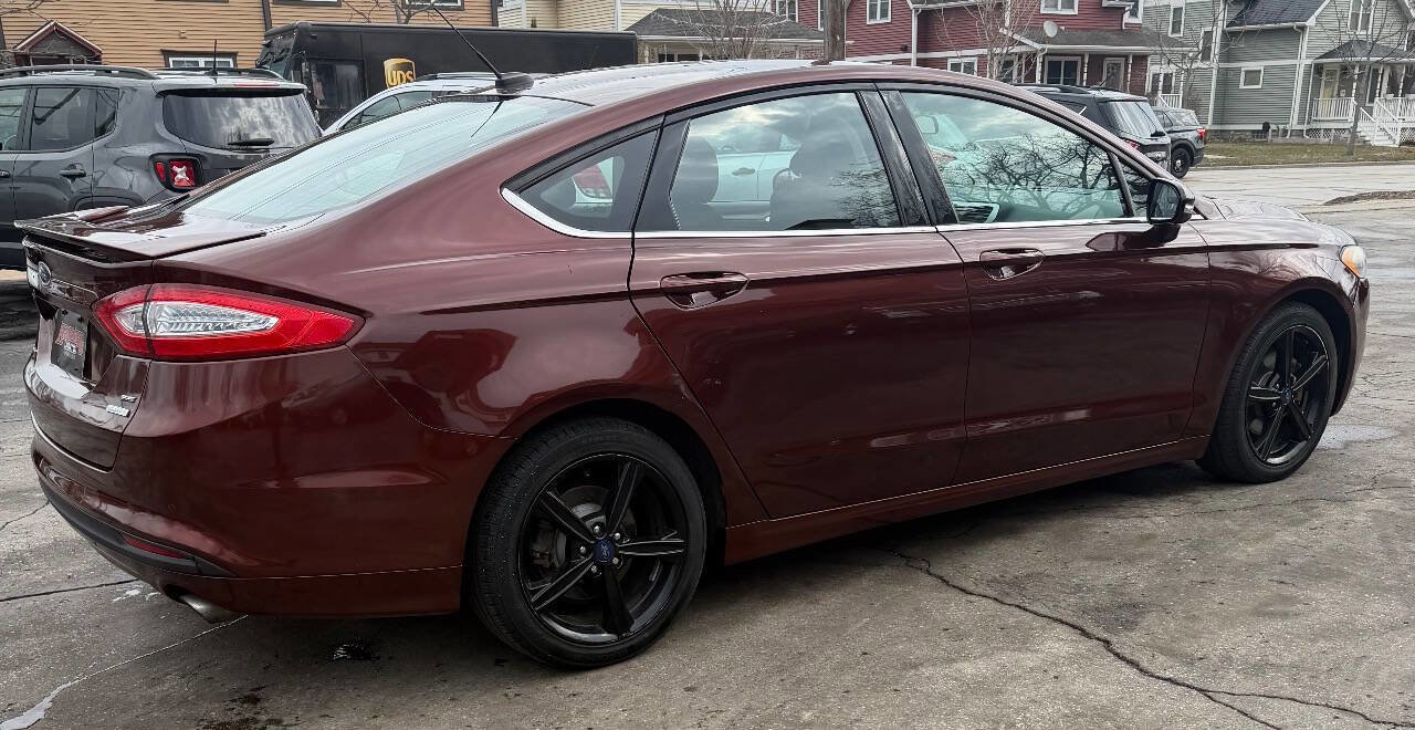 Used 2016 Ford Fusion SE image 13