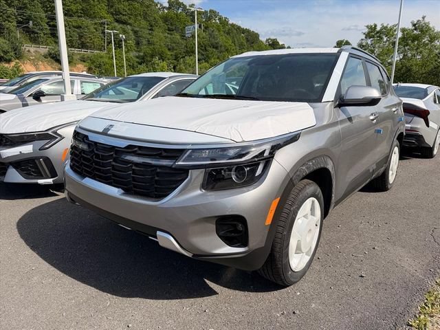 New 2026 Kia Seltos S AWD/4WD image 2