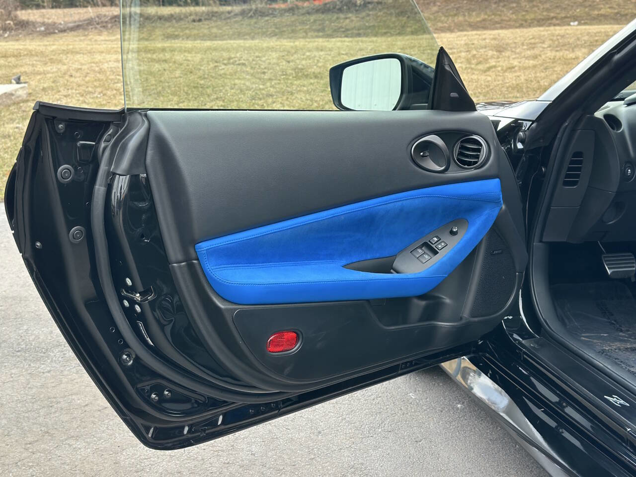 Used 2024 Nissan Z Performance w/ Floor Mat Package image 64