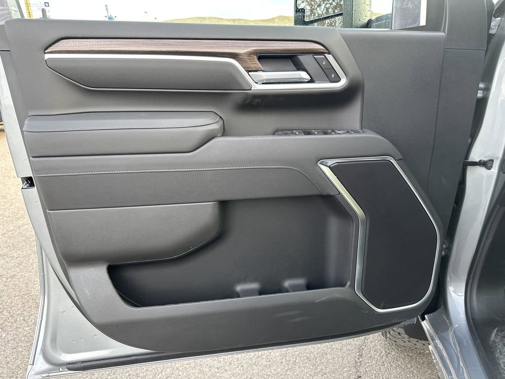 New 2026 Chevrolet Silverado 3500 LT w/ Trail Boss Package image 6