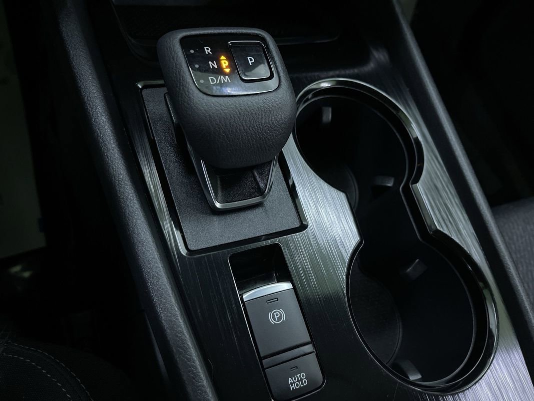 Used 2024 Nissan Rogue SV image 23