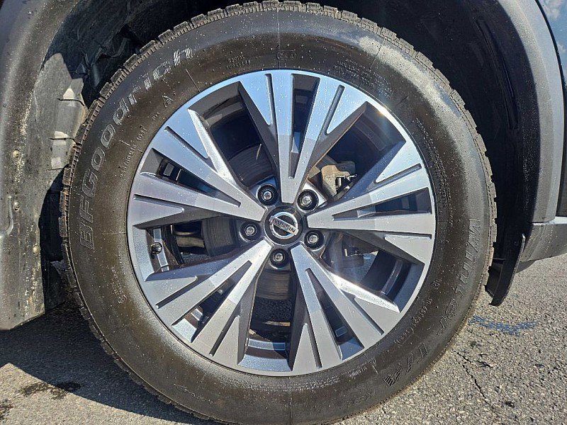 Used 2021 Nissan Rogue SV image 18