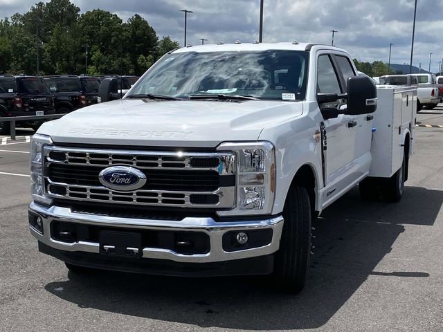 New 2025 Ford F350 XL w/ XL Chrome Package image 8