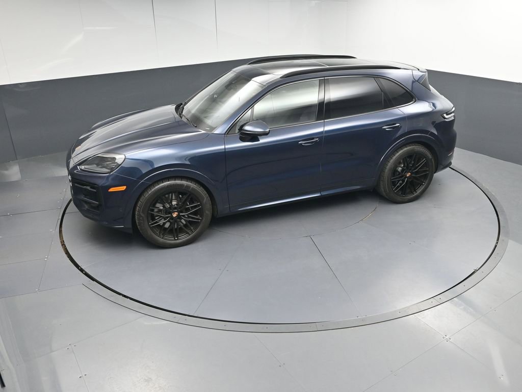 Certified 2026 Porsche Cayenne GTS image 35