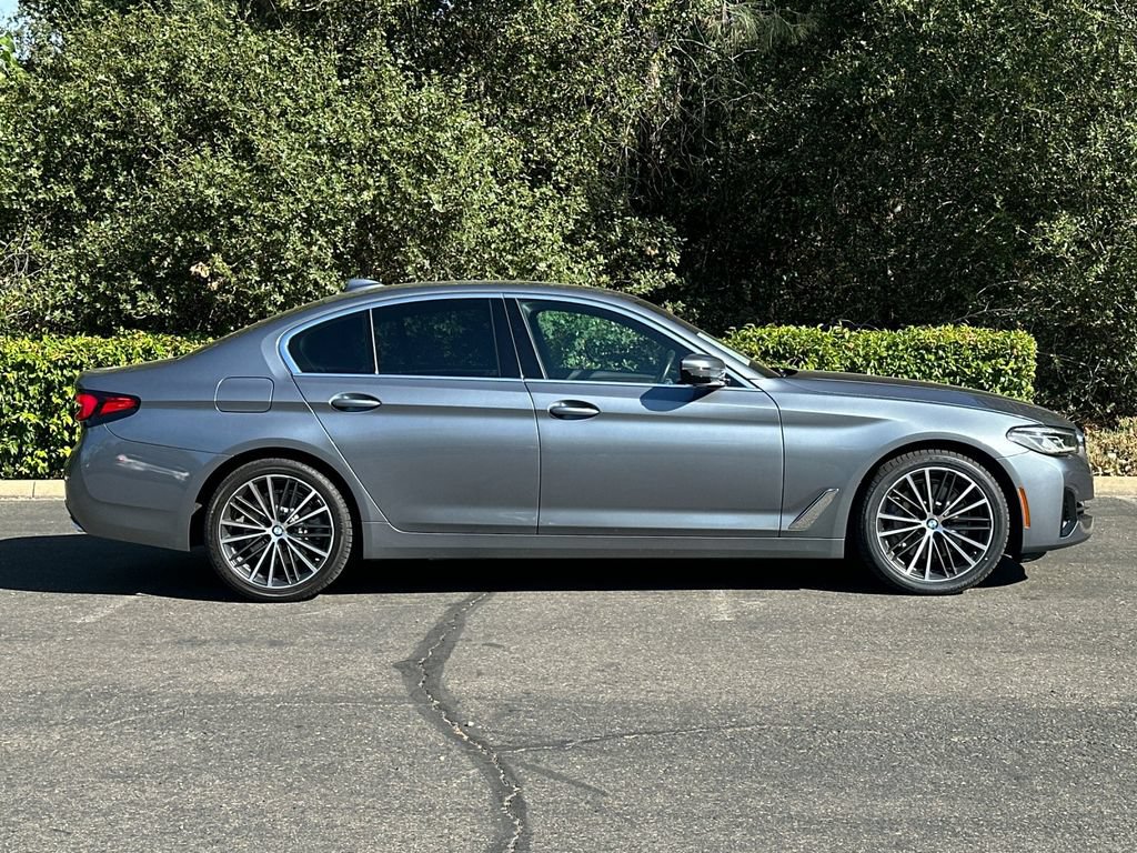 Used 2021 BMW 530i RWD image 4