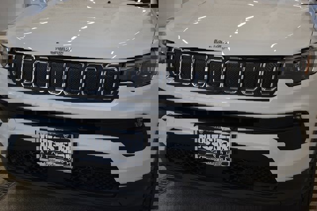 Used 2022 Jeep Compass Latitude w/ Sun and Sound Group image 16