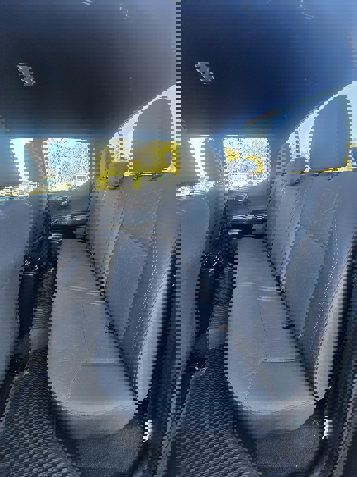 Used 2018 Toyota Tacoma TRD Off-Road image 9