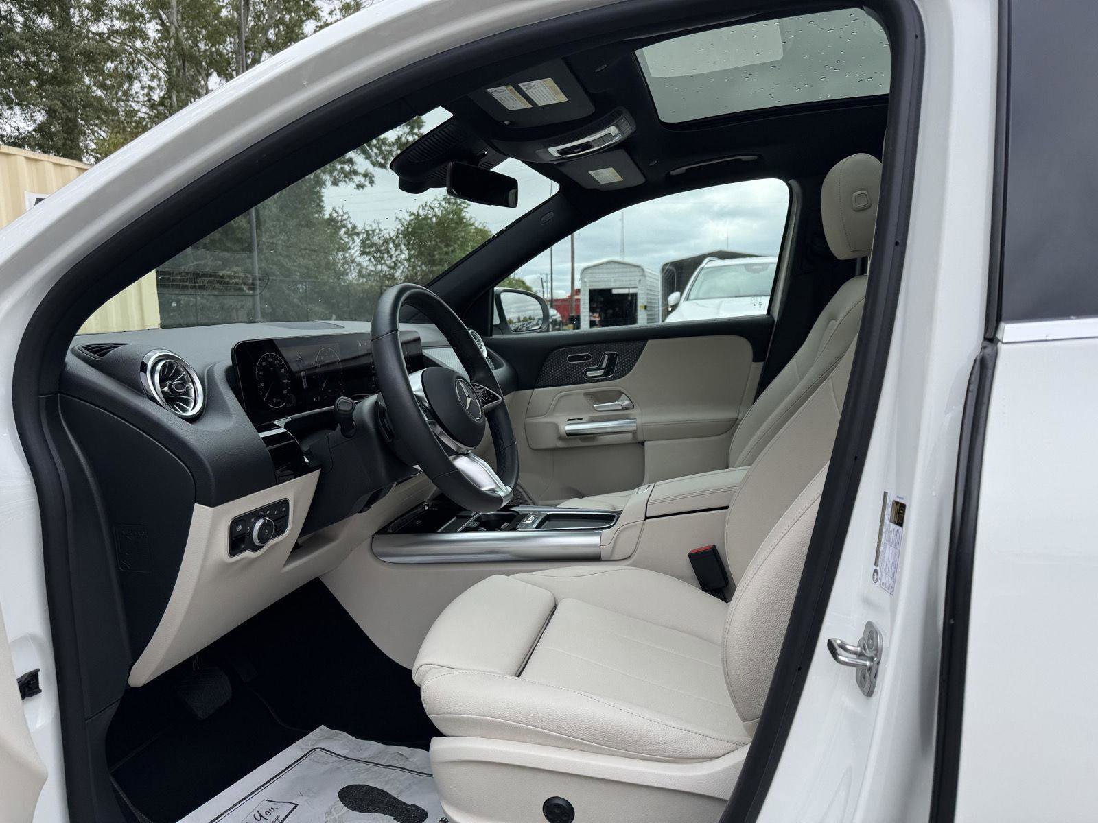 Certified 2025 Mercedes-Benz GLA 250 image 5