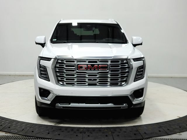 Used 2025 GMC Yukon Denali RWD image 3