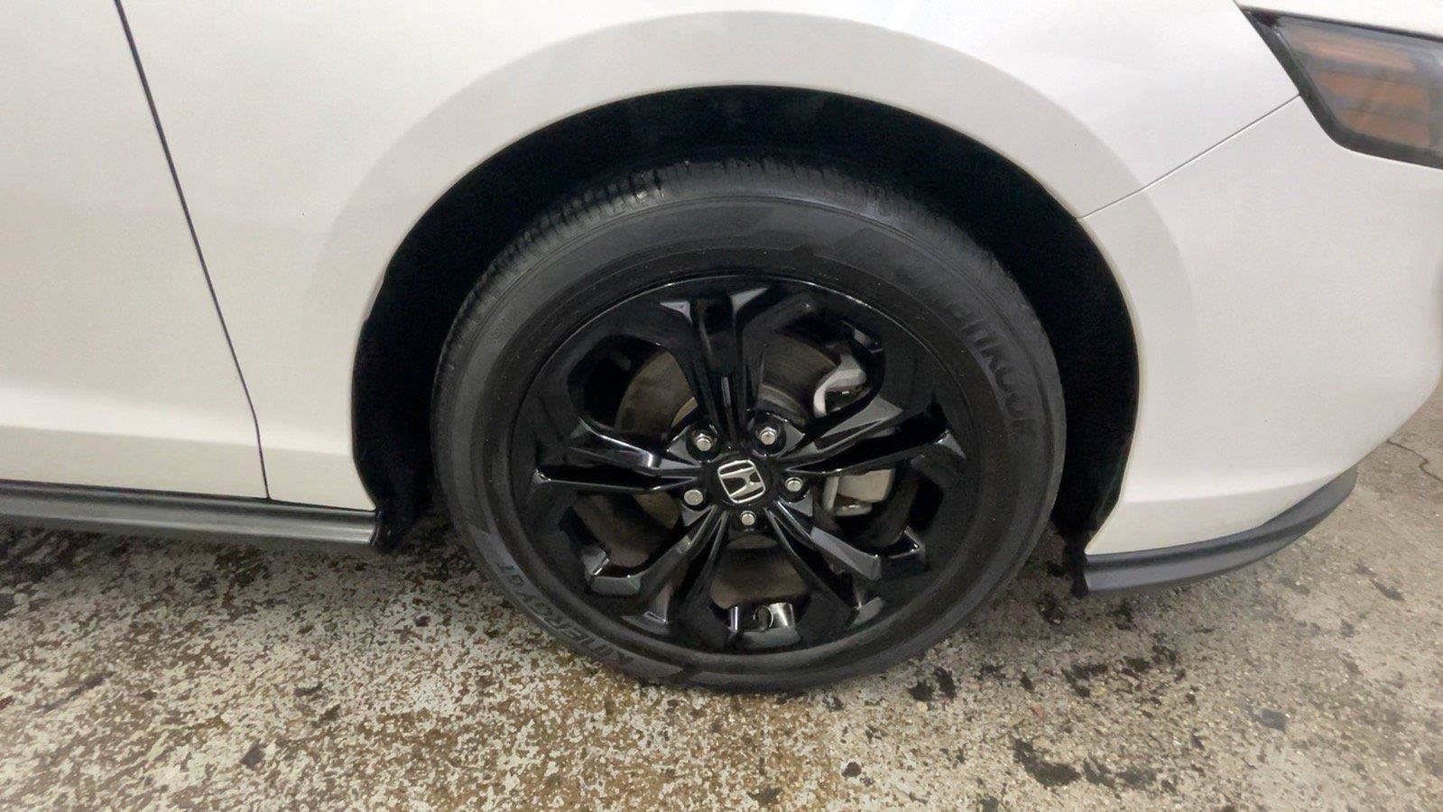 Used 2025 Honda Accord SE image 19