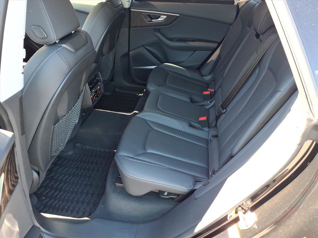 Used 2023 Audi Q8 Premium Plus w/ Premium Plus Package image 13