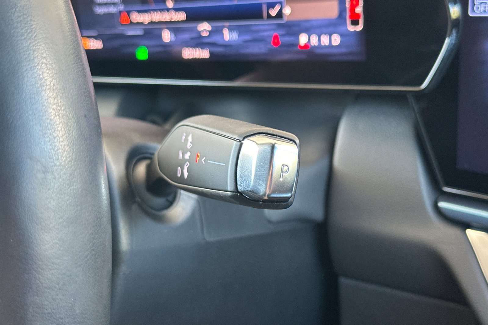 Used 2024 Chevrolet Equinox EV LT FWD image 33