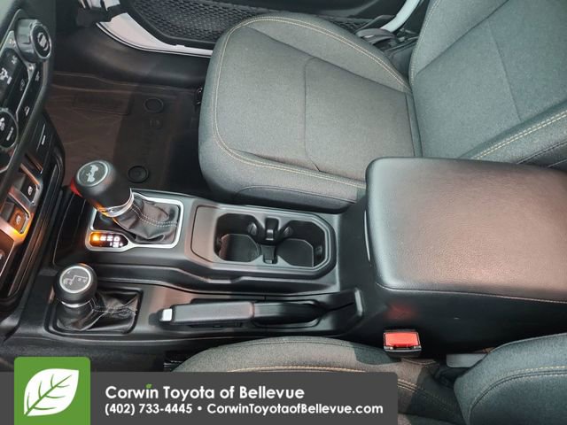 Used 2025 Jeep Wrangler Sport image 29