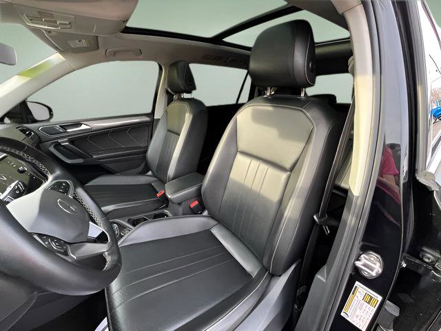 Used 2022 Volkswagen Tiguan SE image 12