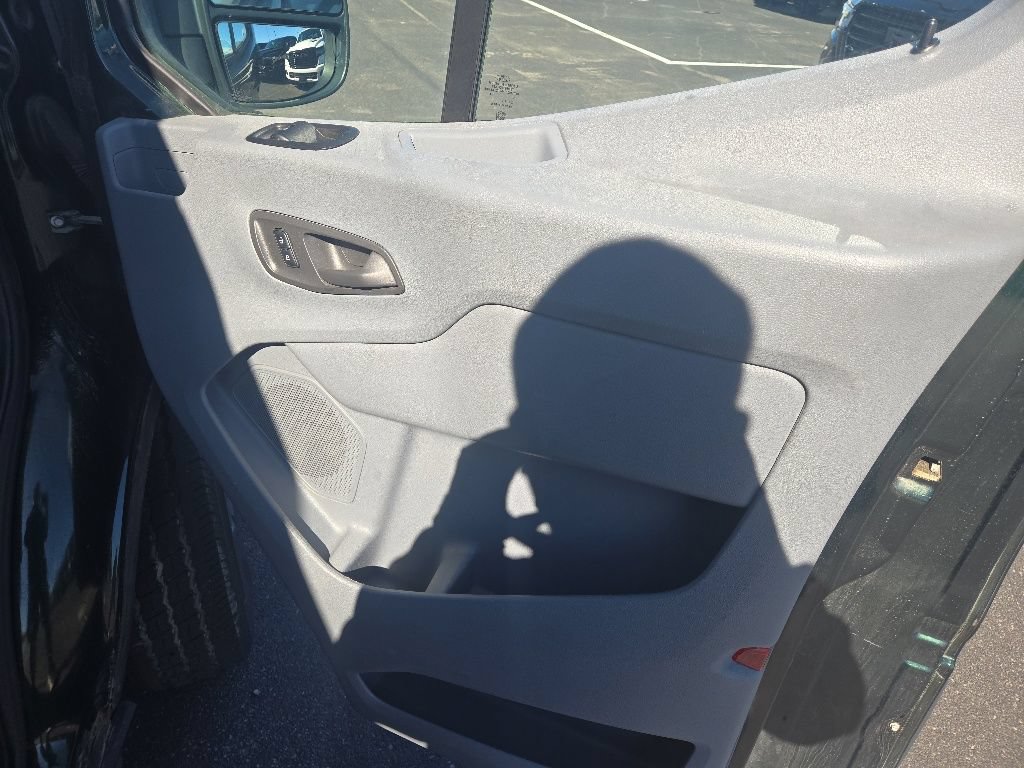 Used 2015 Ford Transit 150 130 Low Roof RWD image 20