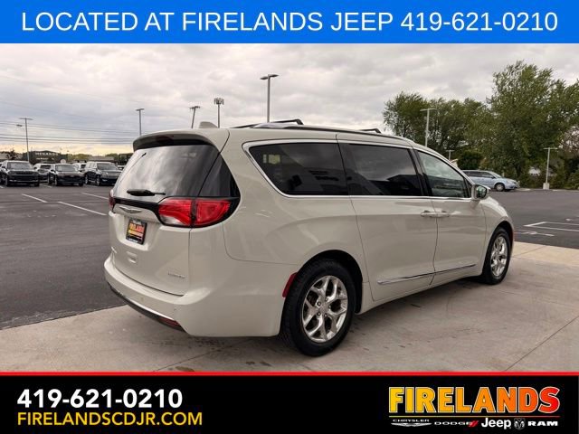 Used 2019 Chrysler Pacifica Limited FWD image 16