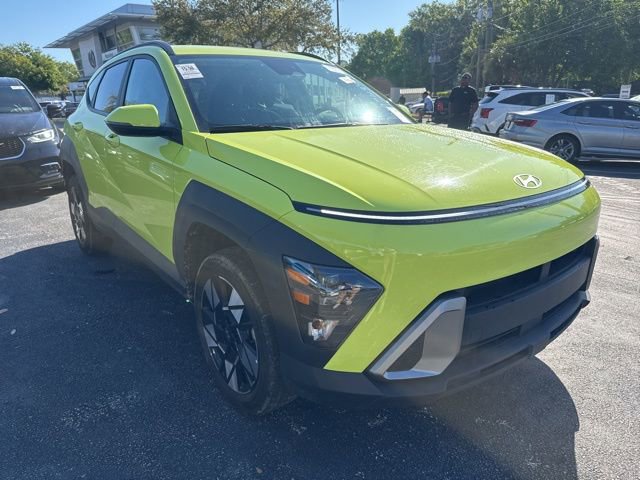 Used 2025 Hyundai Kona SEL image 8