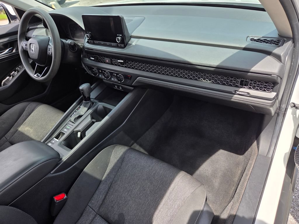 Certified 2024 Honda Accord EX image 18