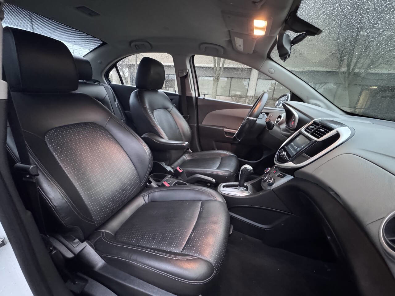 Used 2017 Chevrolet Sonic Premier image 18