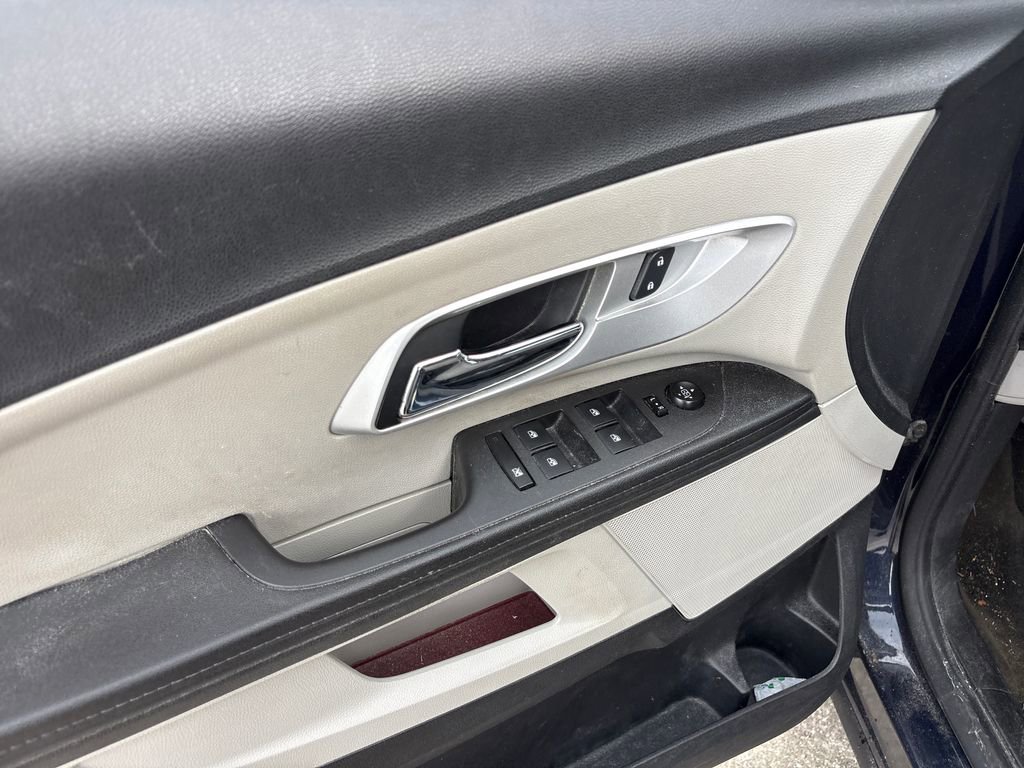 Used 2017 Chevrolet Equinox LS FWD image 17
