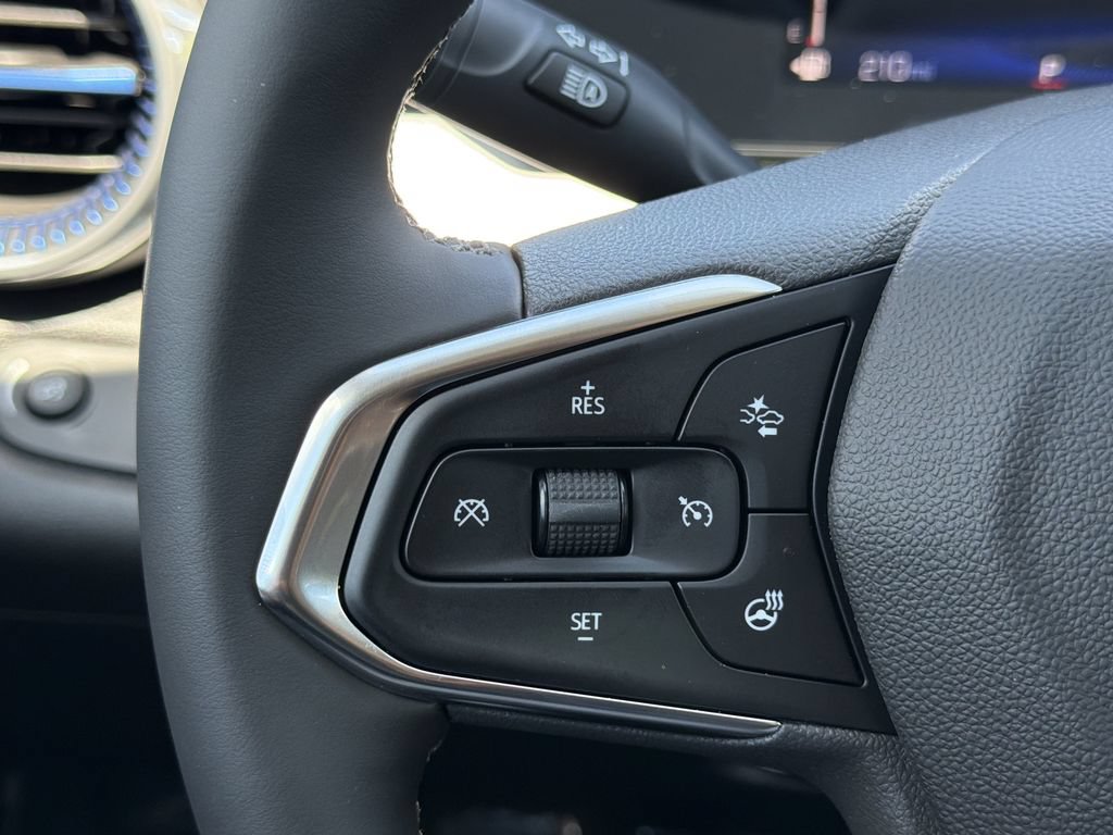 New 2026 Chevrolet Trax LT w/ LT Convenience Package FWD image 10