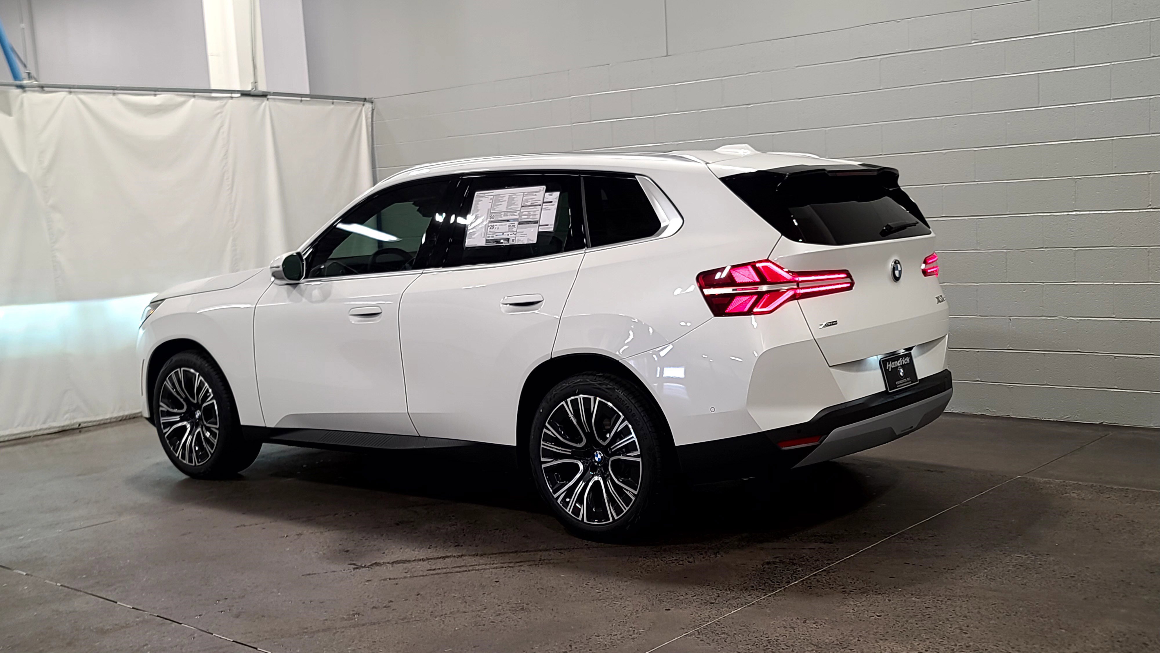 Used 2026 BMW X3 xDrive30 w/ Premium Package image 6