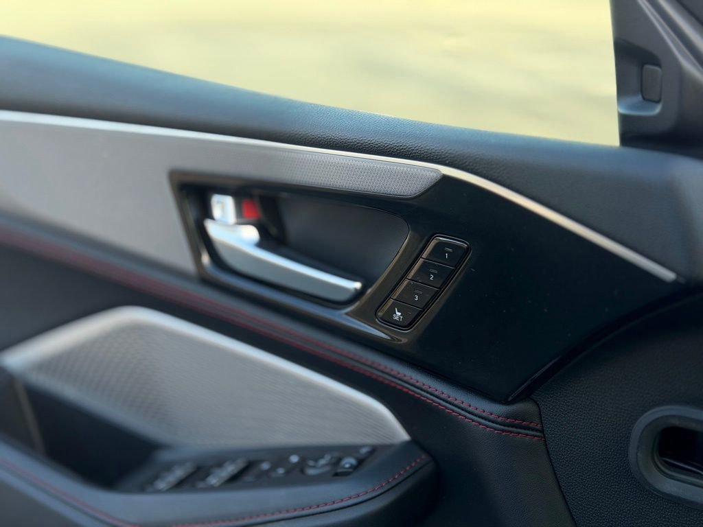 Used 2022 Acura MDX A-Spec AWD/4WD image 23