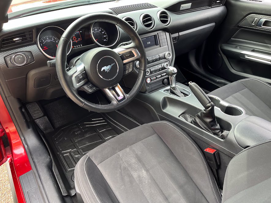 Used 2019 Ford Mustang Coupe w/ Black Accent Package RWD image 11